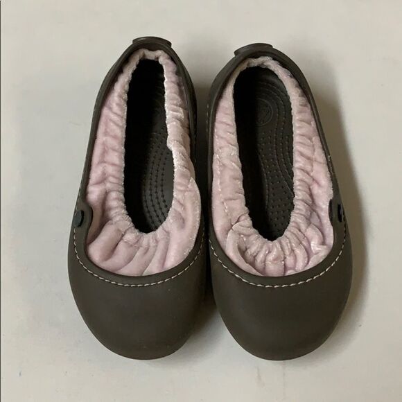 Crocs Girls Size C10 Slip On Shoes - Picture 2 of 6
